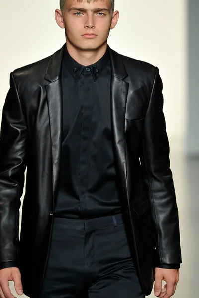 Look 5